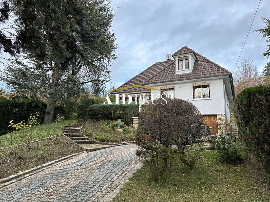Maison à SAINT-LEU-LA-FORET