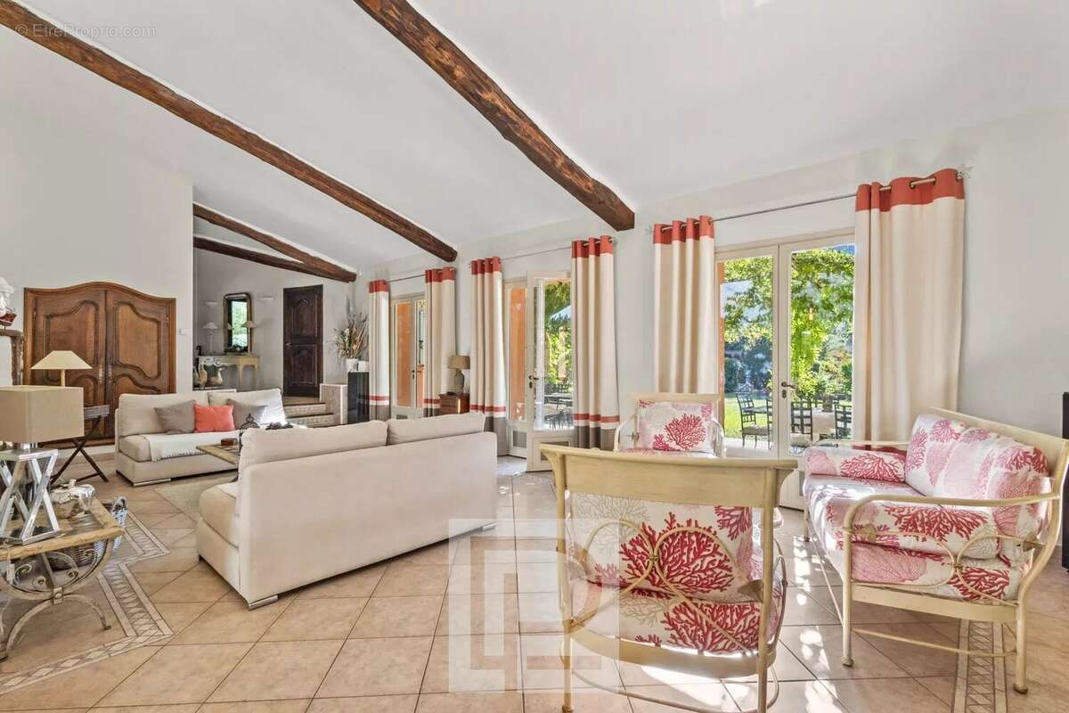 Superbe propriété de charme au calme absolu avec tennis – Aux portes de Mougins - photo 13