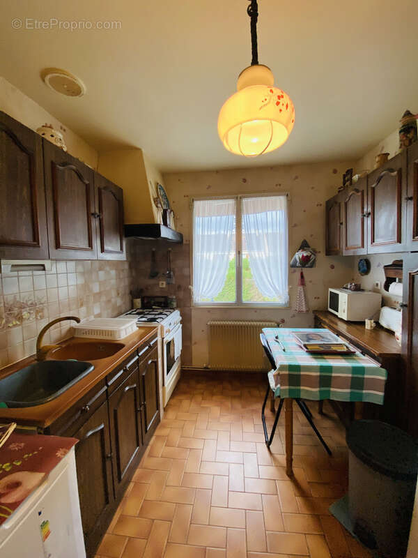 Maison à VILLENEUVE-LA-GUYARD