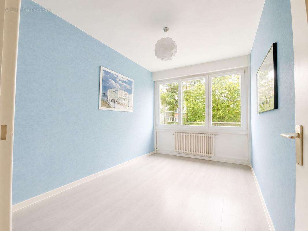 Appartement à CHENOVE