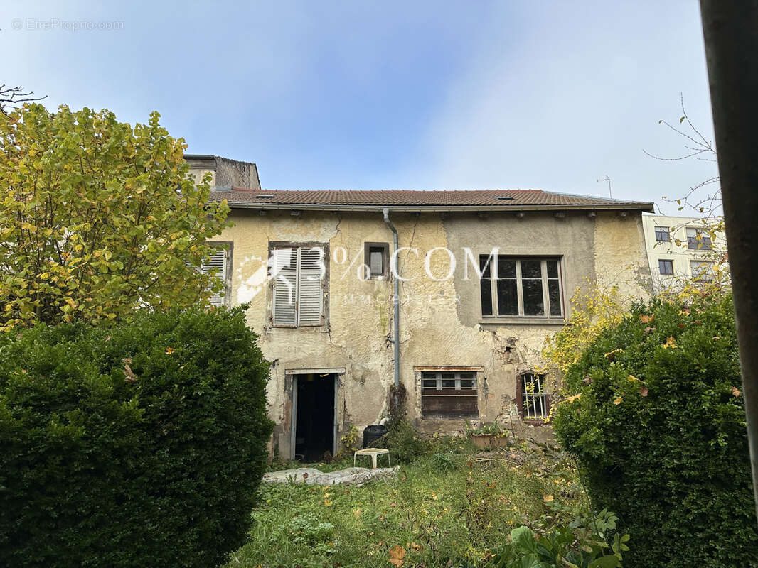 Appartement à MIRECOURT