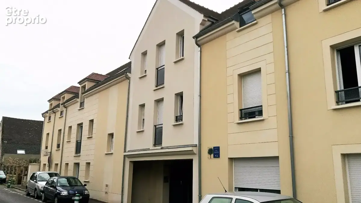 Photo Appartement à Le Plessis-Pate au prix de 245 000€