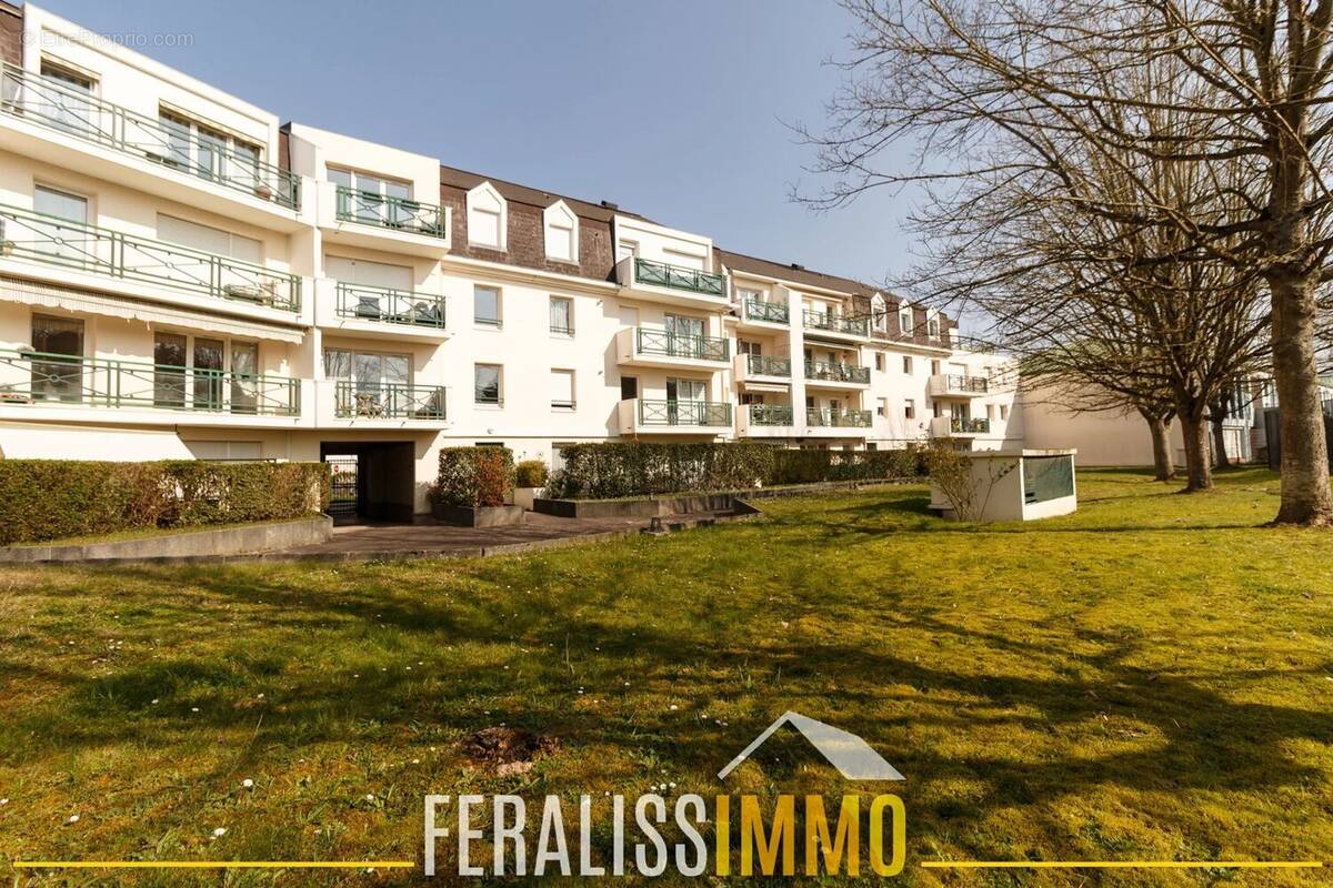 Appartement à JOUY-LE-MOUTIER