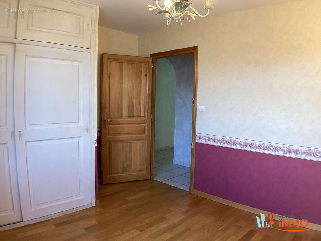 Maison à LA TOURETTE