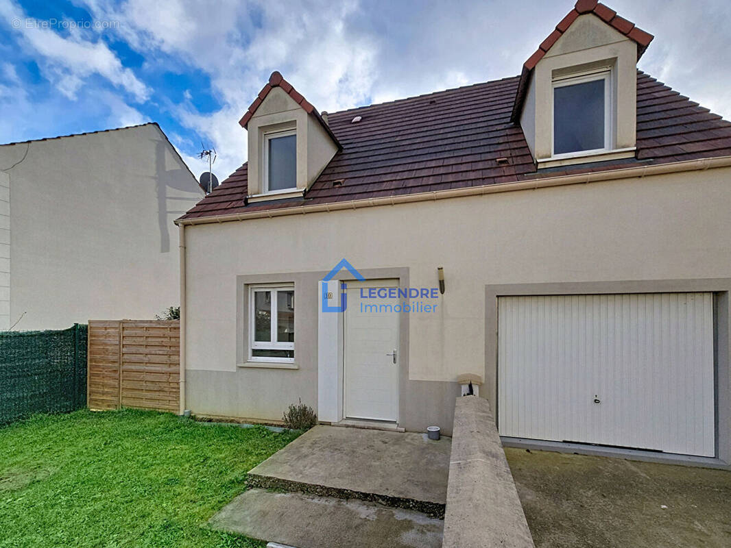 Maison à PIERRELAYE