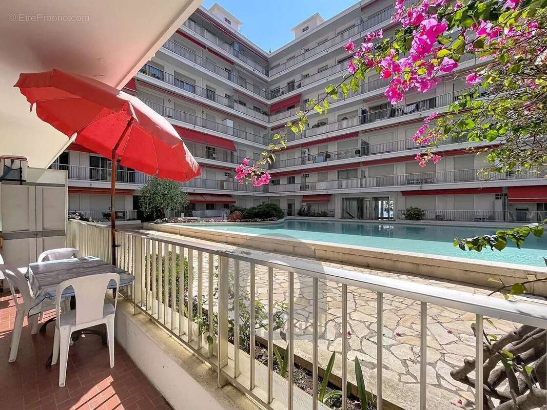 Appartement à MENTON