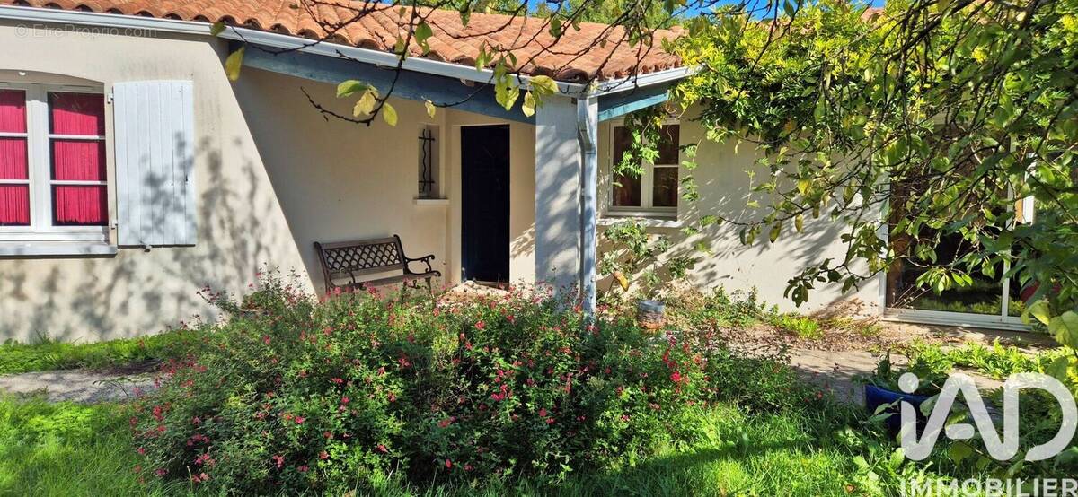 Photo 1 - Maison à LA JARRIE