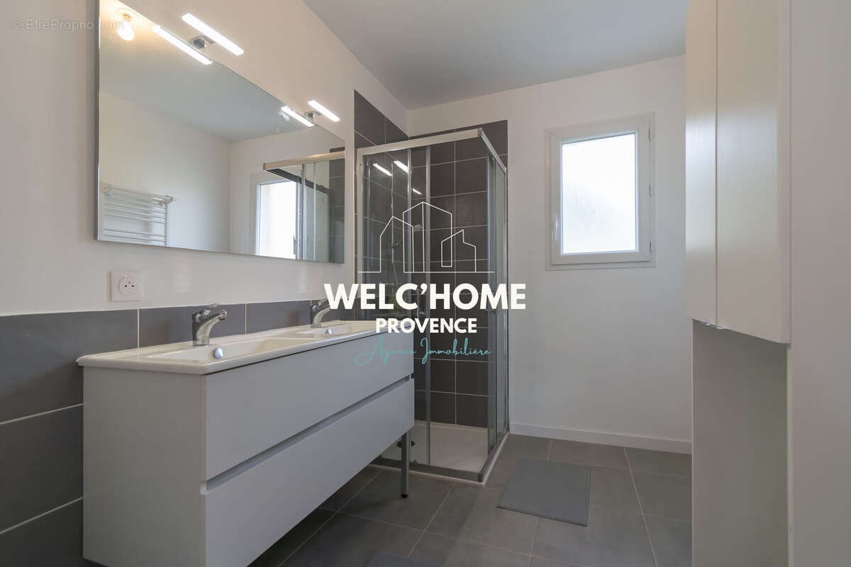 Maison à SAINT-JULIEN