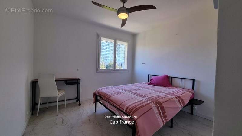 Appartement à MARSEILLE-9E