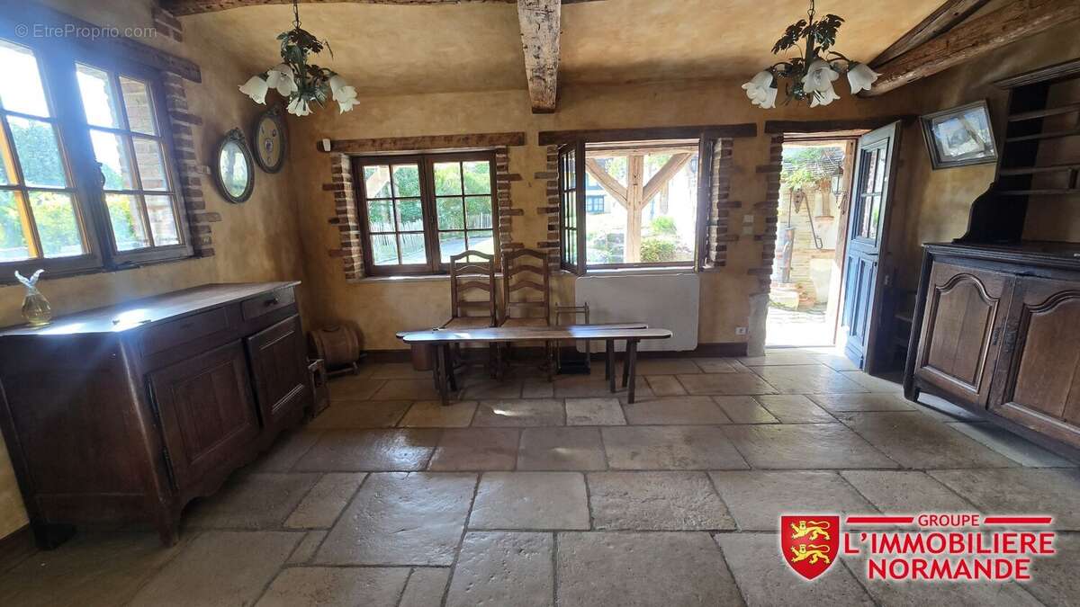 Maison à HONDOUVILLE