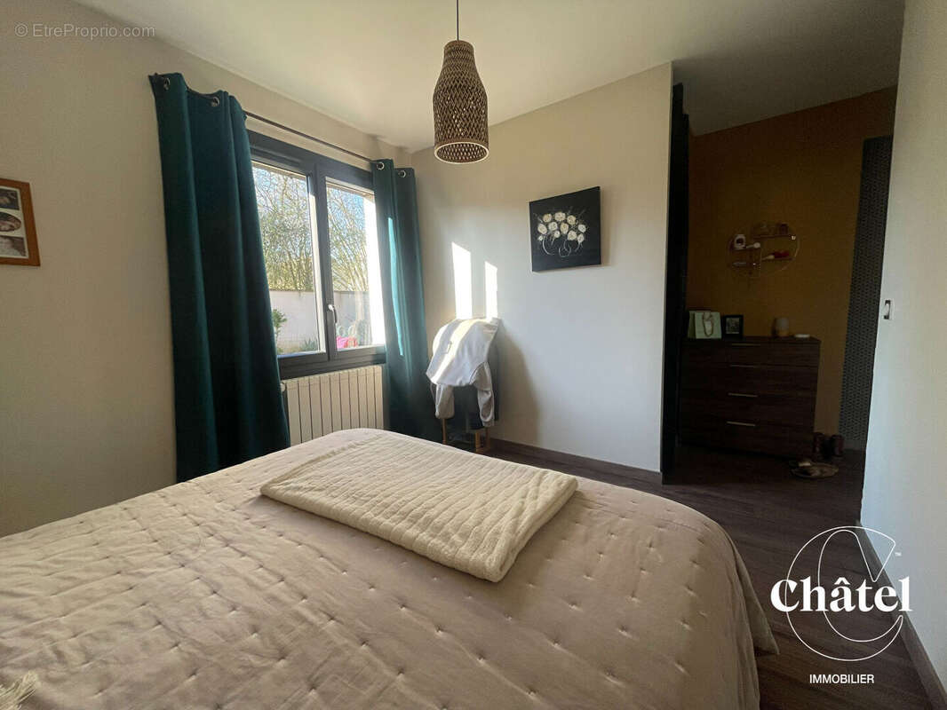 Maison  6 pièces proche Gare et A1 à 10 minutes - photo 8