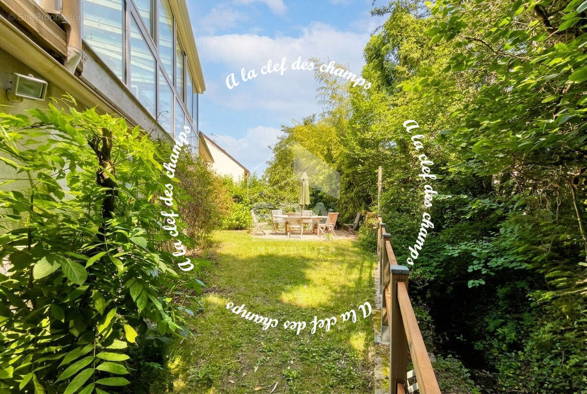 Maison à GIF-SUR-YVETTE