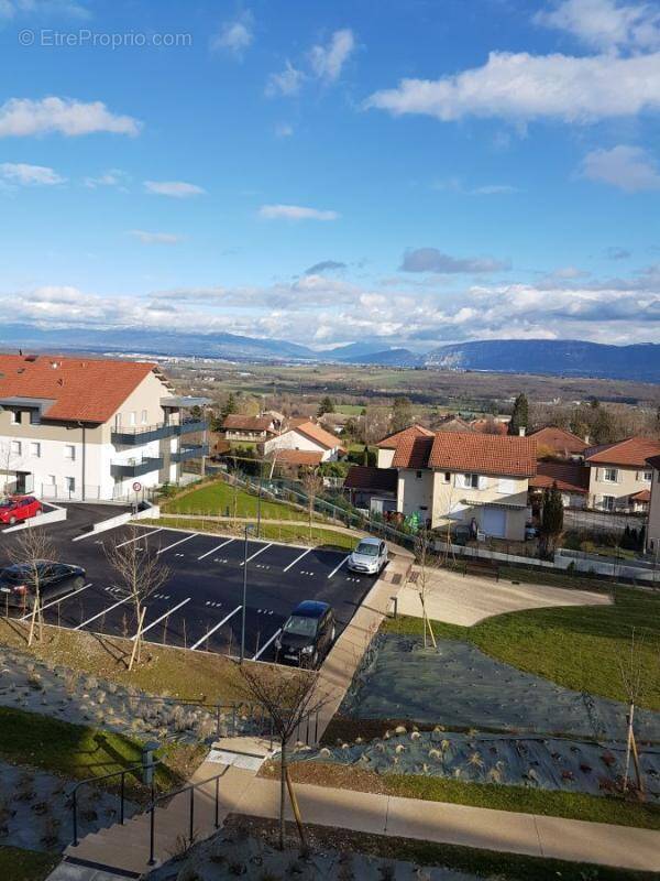 Appartement à THOIRY