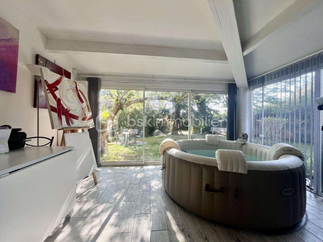  Une villa où sérénité rime avec élégance… - photo 11