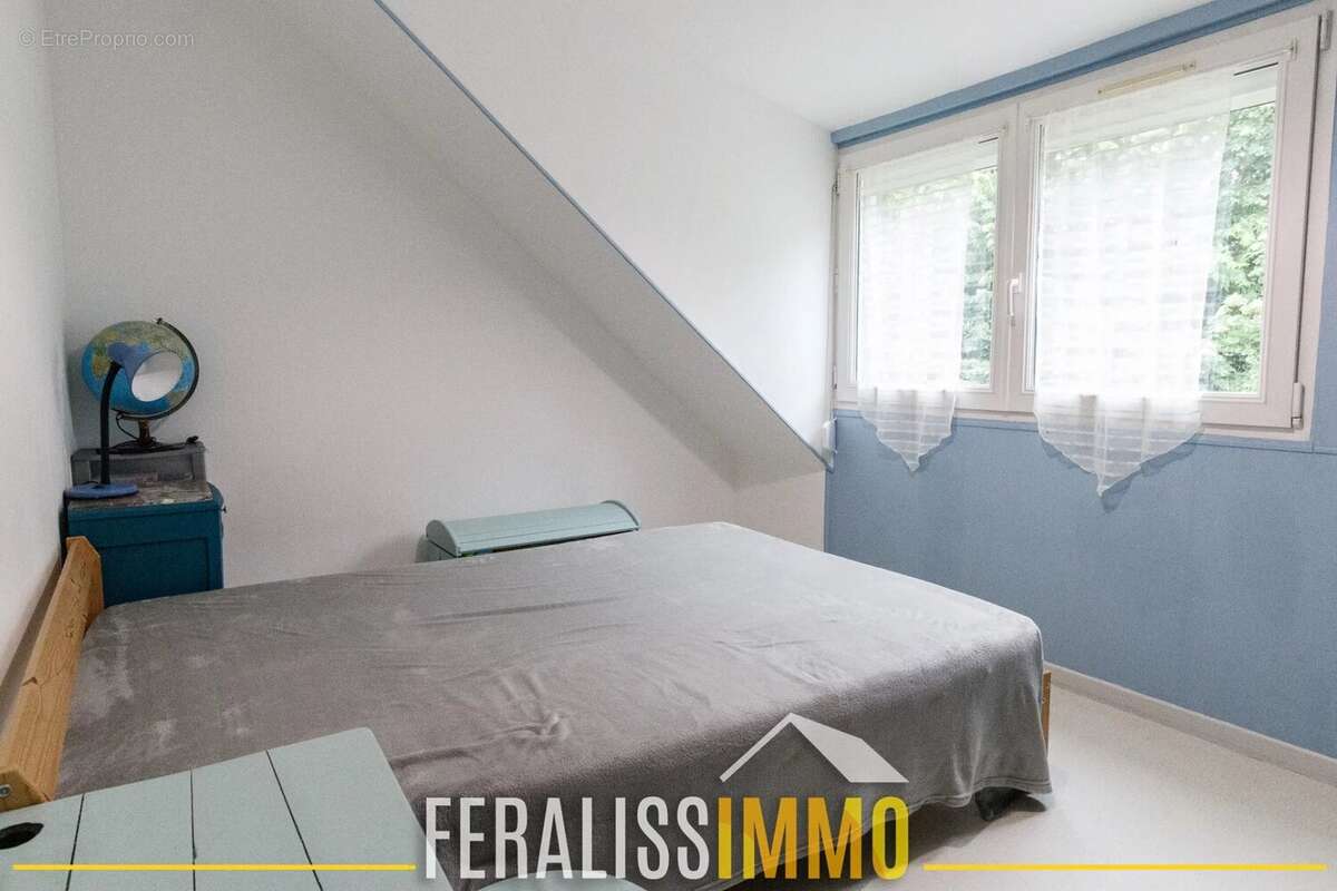 Maison à MEZY-SUR-SEINE