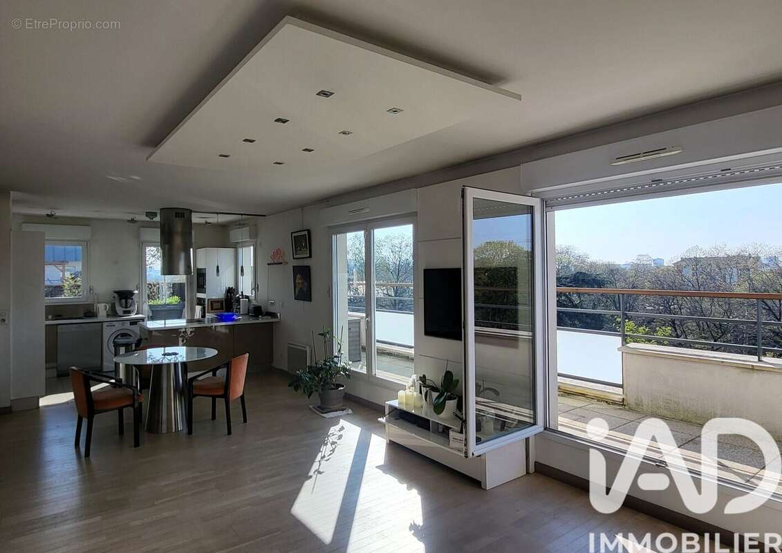 Photo 2 - Appartement à GENNEVILLIERS