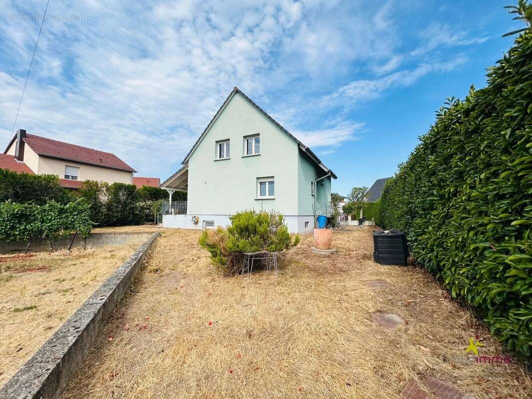 Maison 7P - 144m² - Garage - Jardin - photo 4