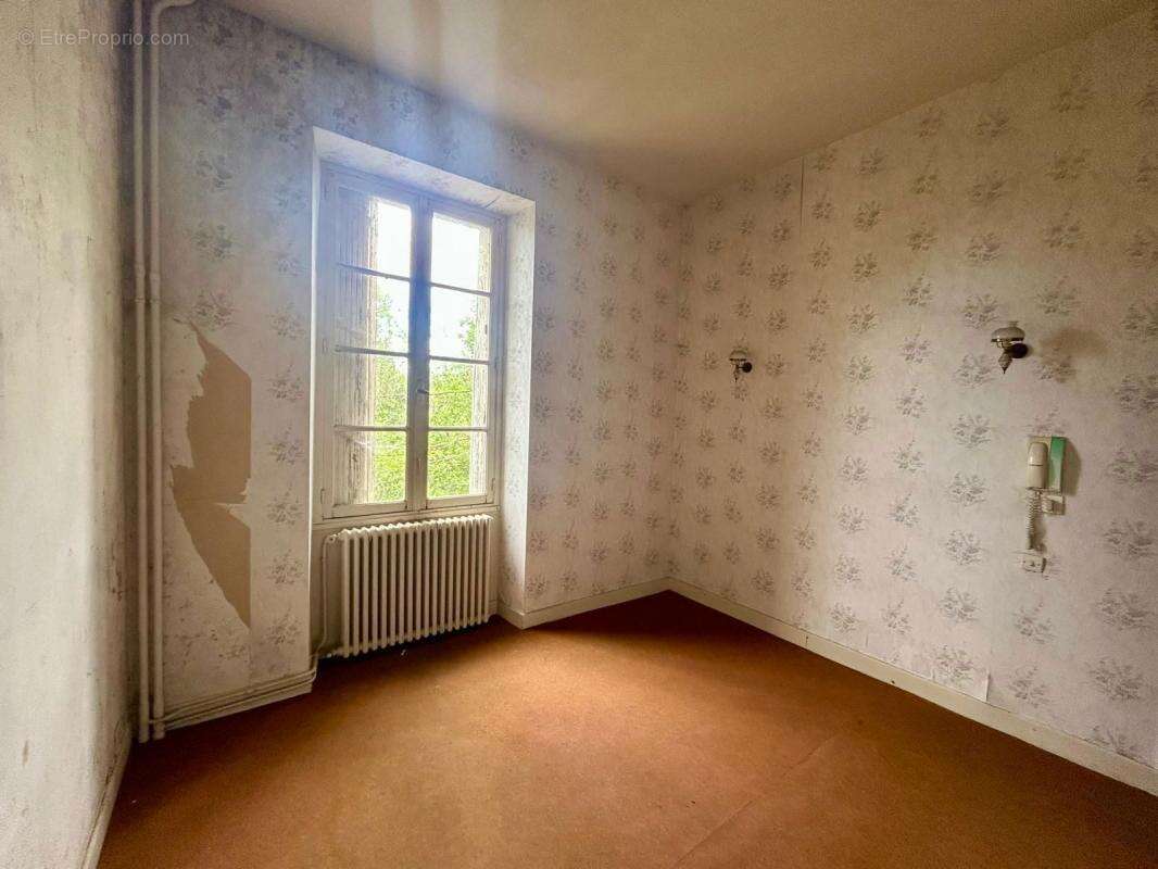 Commerce à CRESSENSAC