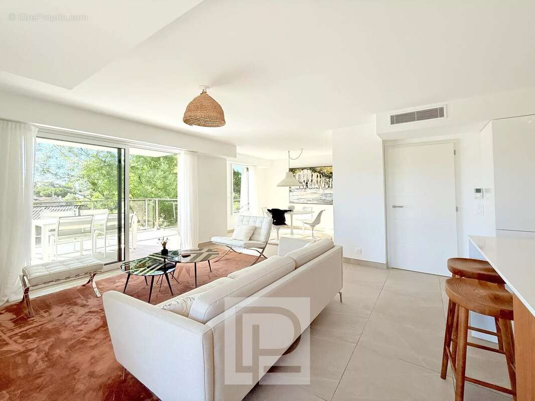 Appartement à MOUGINS