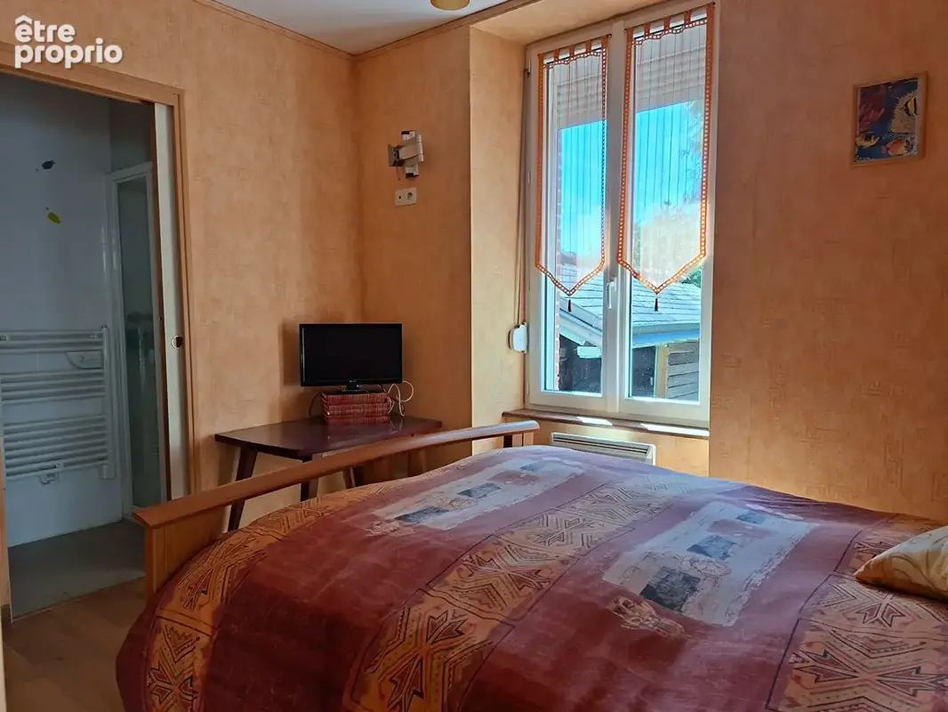 Maison  6 pièce(s) 113 m2 - Centre Retiers - photo 6