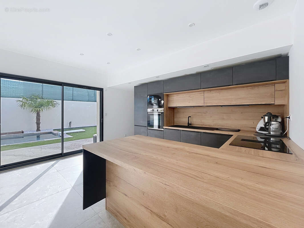 Maison à ANDREZIEUX-BOUTHEON