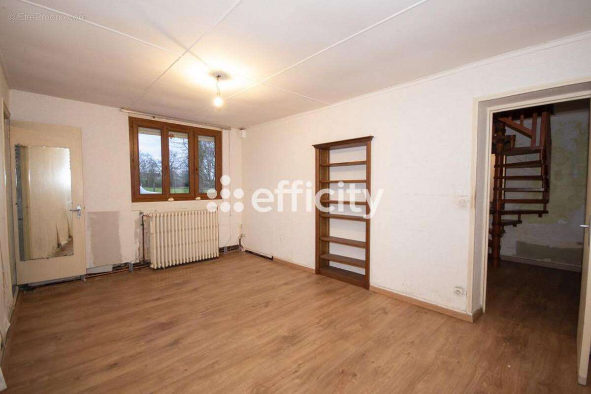 Maison à LA NOCLE-MAULAIX