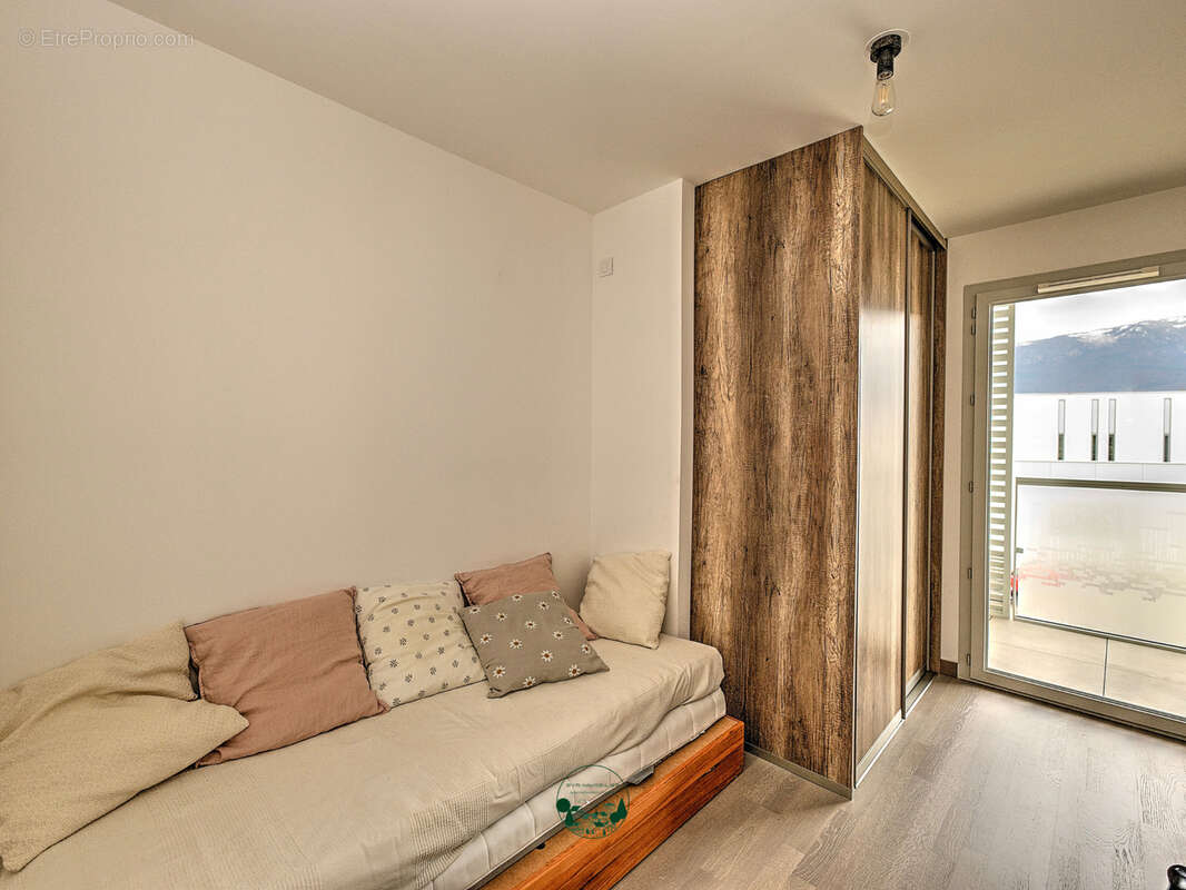 Photo 6 - Appartement à SAINT-GENIS-POUILLY