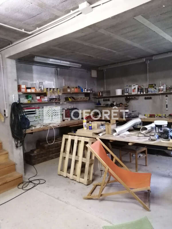 Maison à LES CHAPELLES