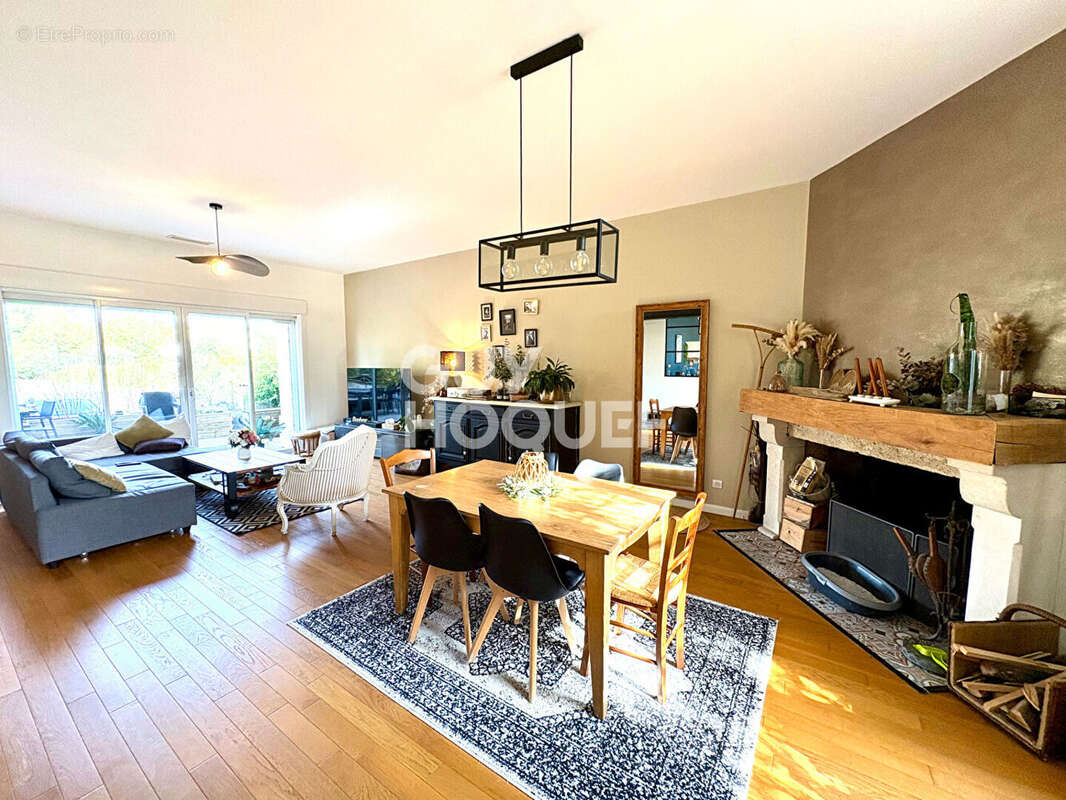 Maison à SAINT-MEDARD-D&#039;EYRANS