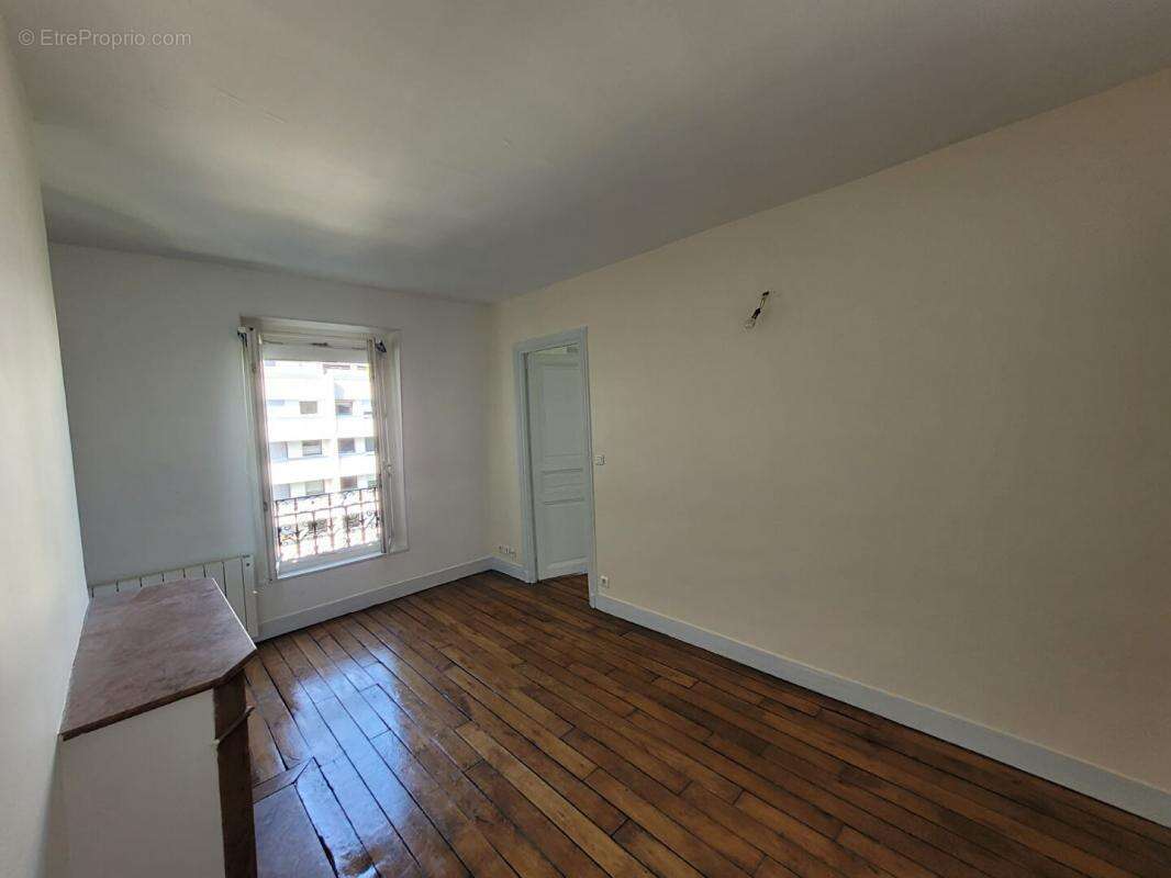 Appartement à PARIS-12E