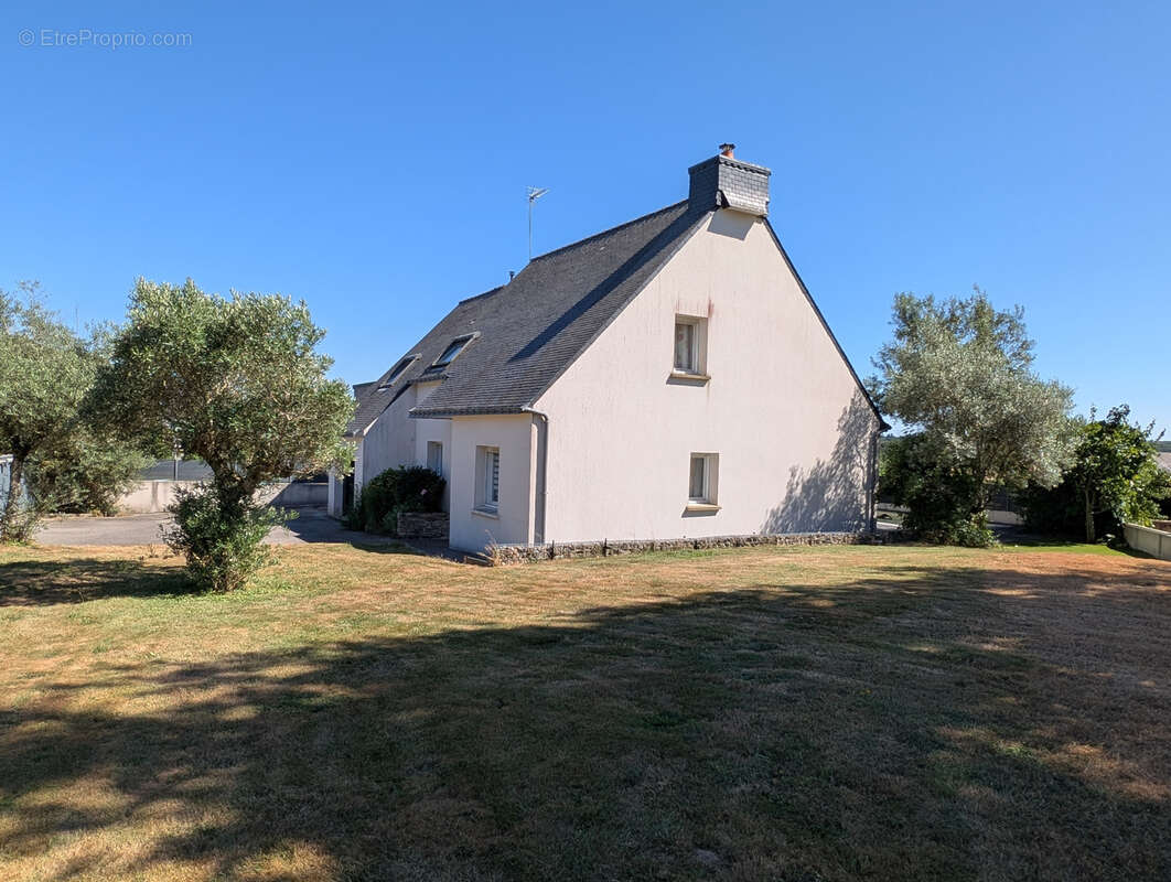 Maison à SAINT-NOLFF