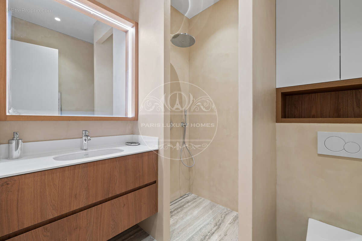Superbe pied à terre à Paris 1er ! - photo 13