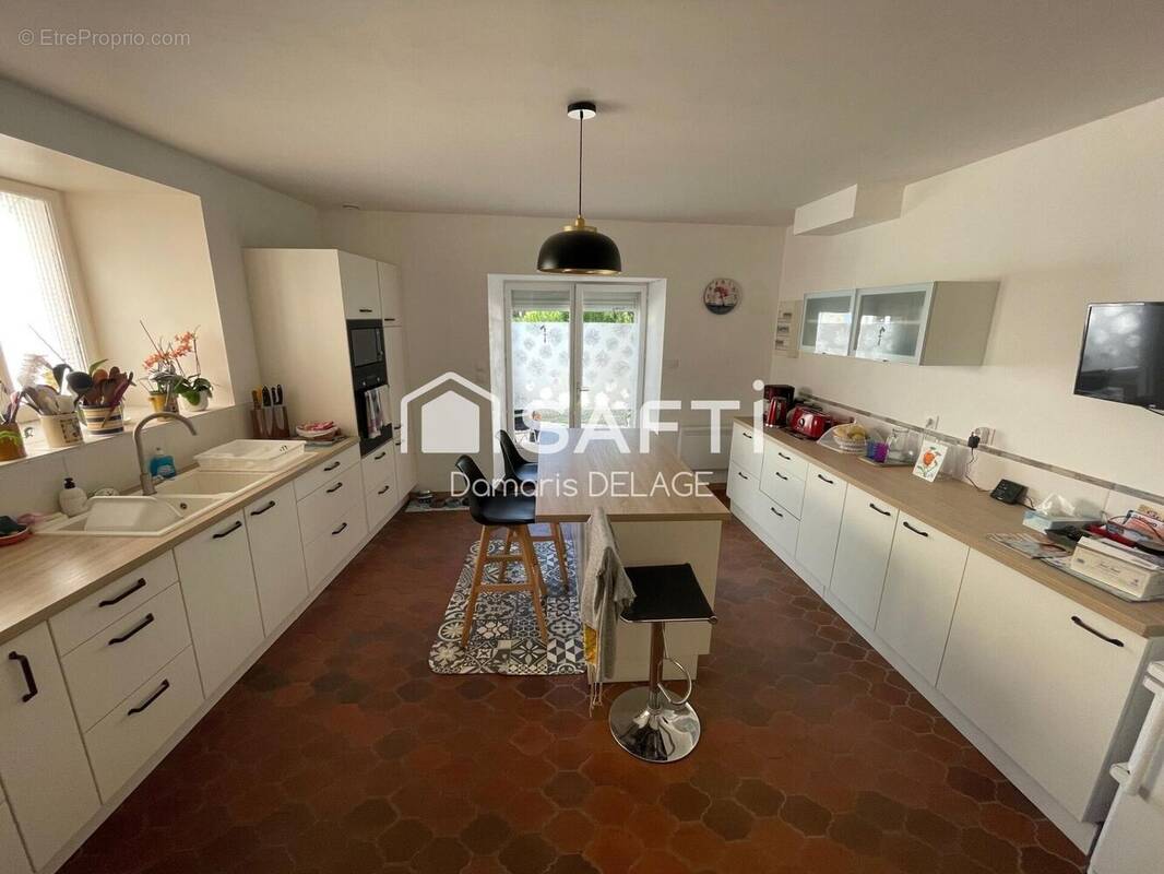 Photo 1 - Maison à CHARRAS