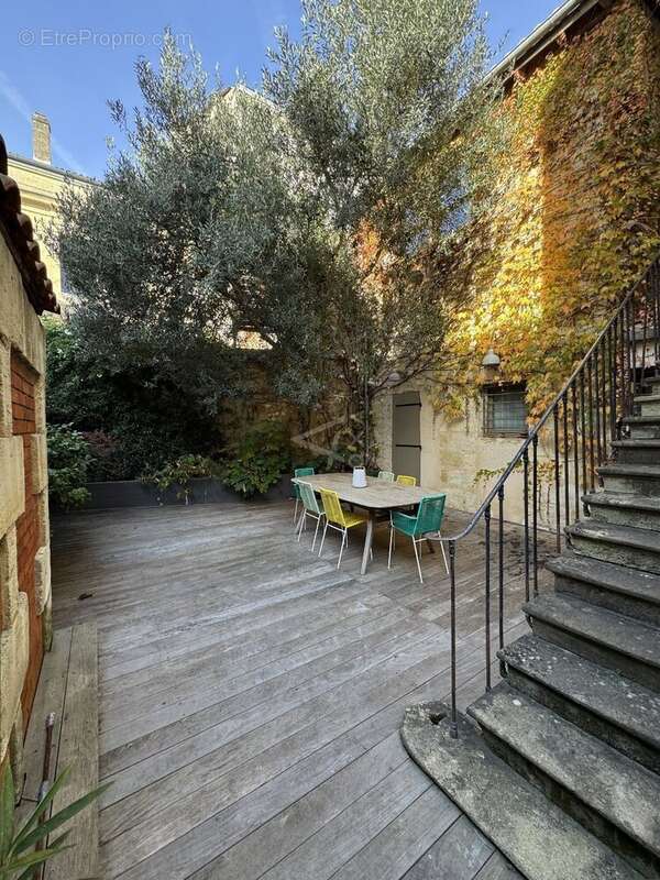 Appartement à BORDEAUX