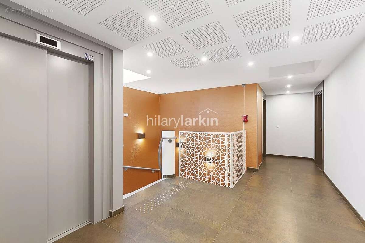 Appartement à VALBONNE