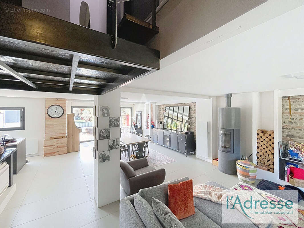 Maison à CASTELGINEST