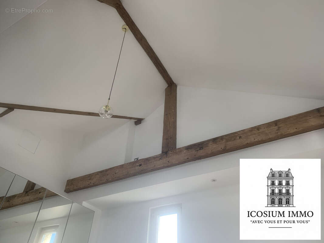 Appartement à CHARENTON-LE-PONT