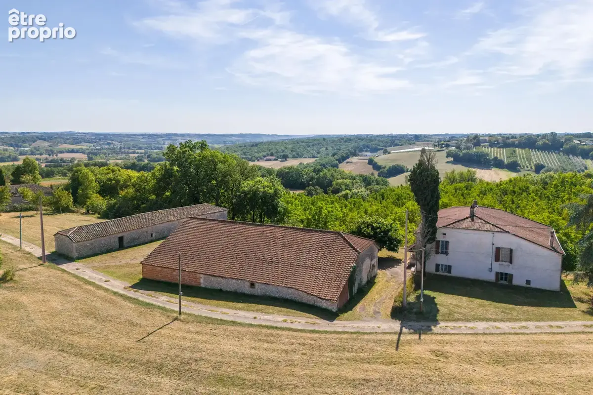 Propriété de campagne avec dépendances - photo 7