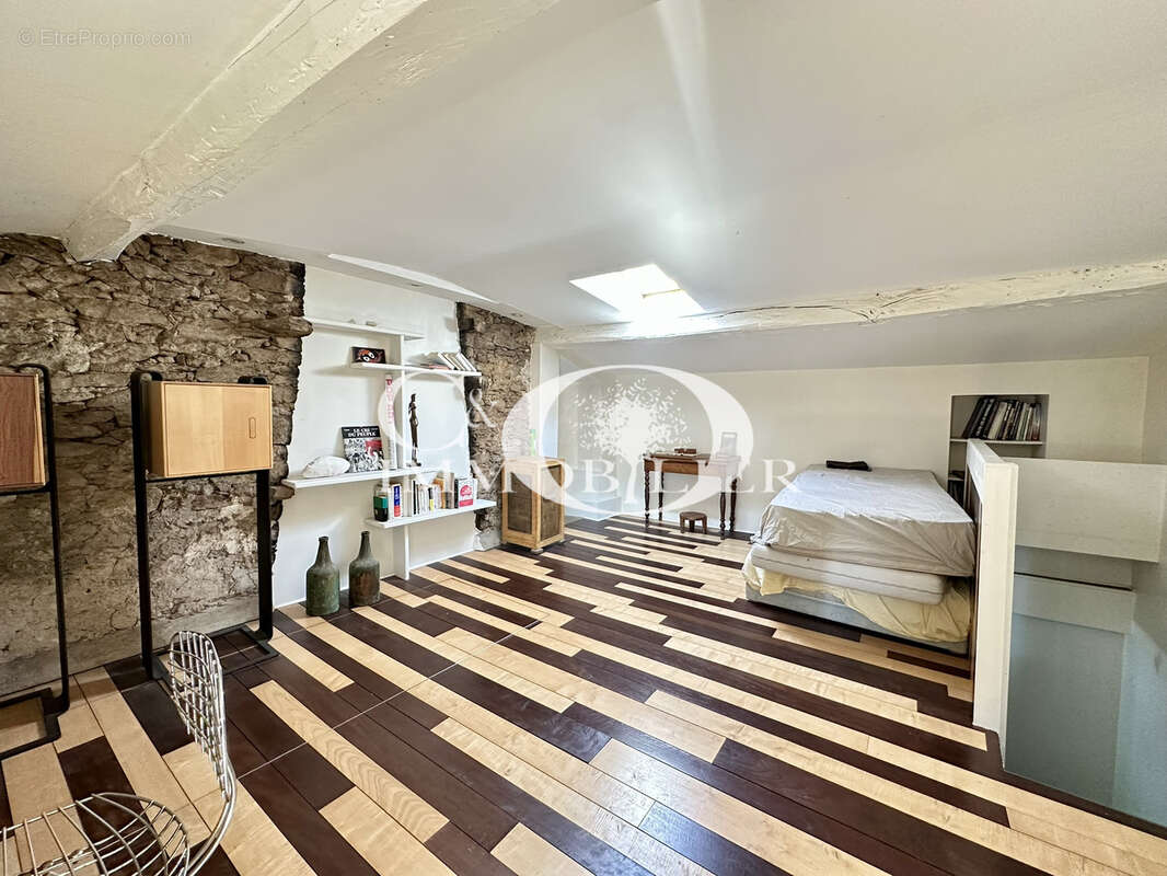Maison à LEGE