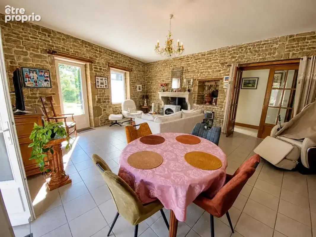 Maison de 7 pièces, 5 chambres, 234 m2 à Villefagnan - photo 17