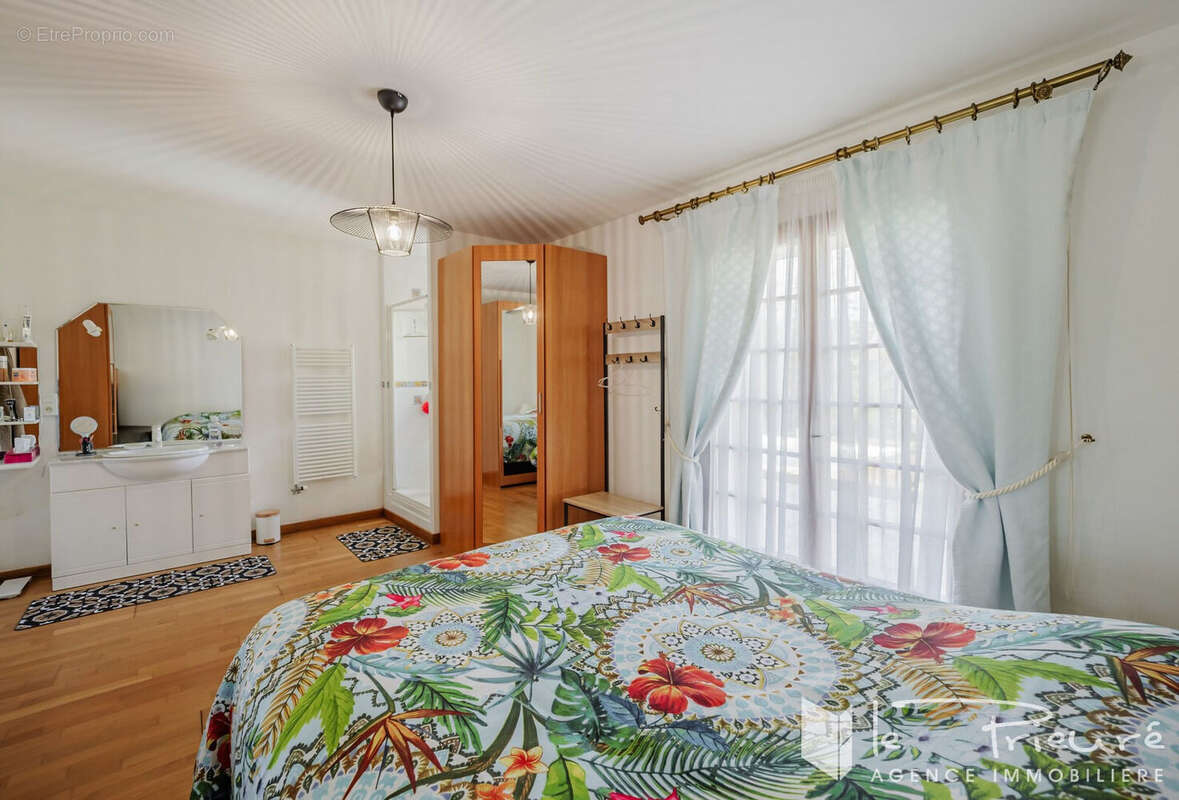 Maison à SAINT-BENOIT-DE-CARMAUX