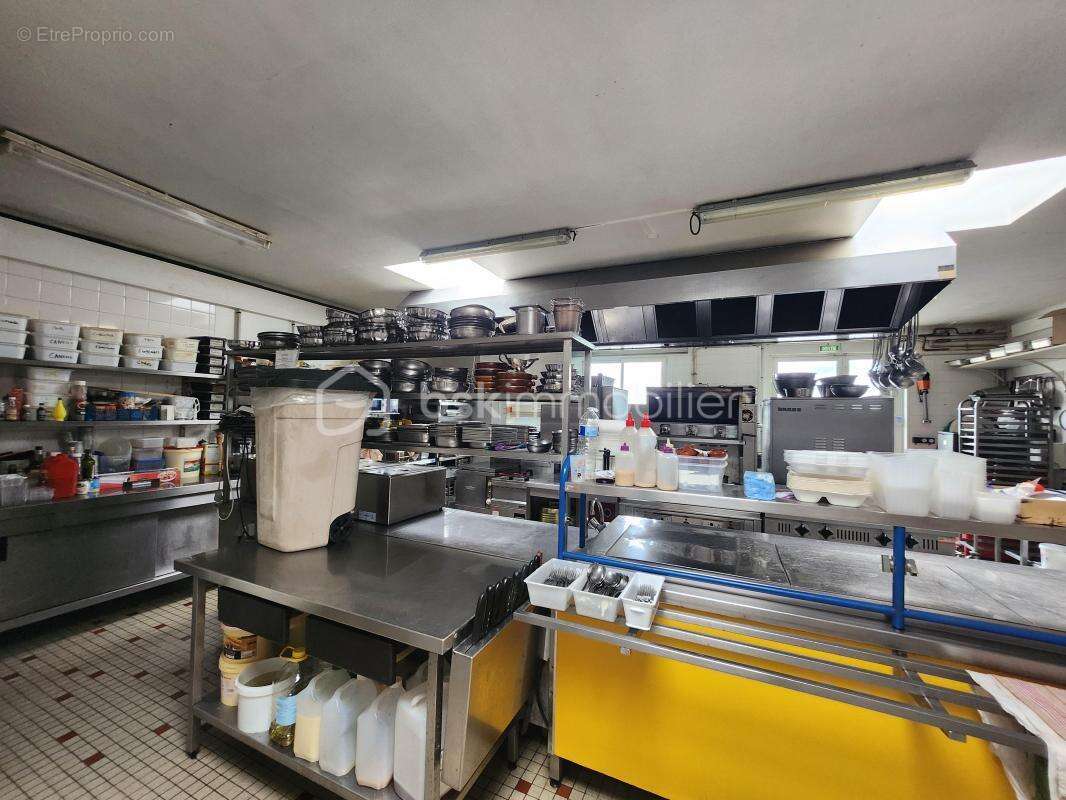 Commerce à GUISCRIFF