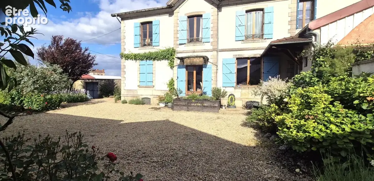 Belle Maison en Pierre ou de Caractère de 160 m² Entièrement Rénovée avec Cour de 140 m², Patio, Cave avec Chaufferie Gaz de 76  - photo 17