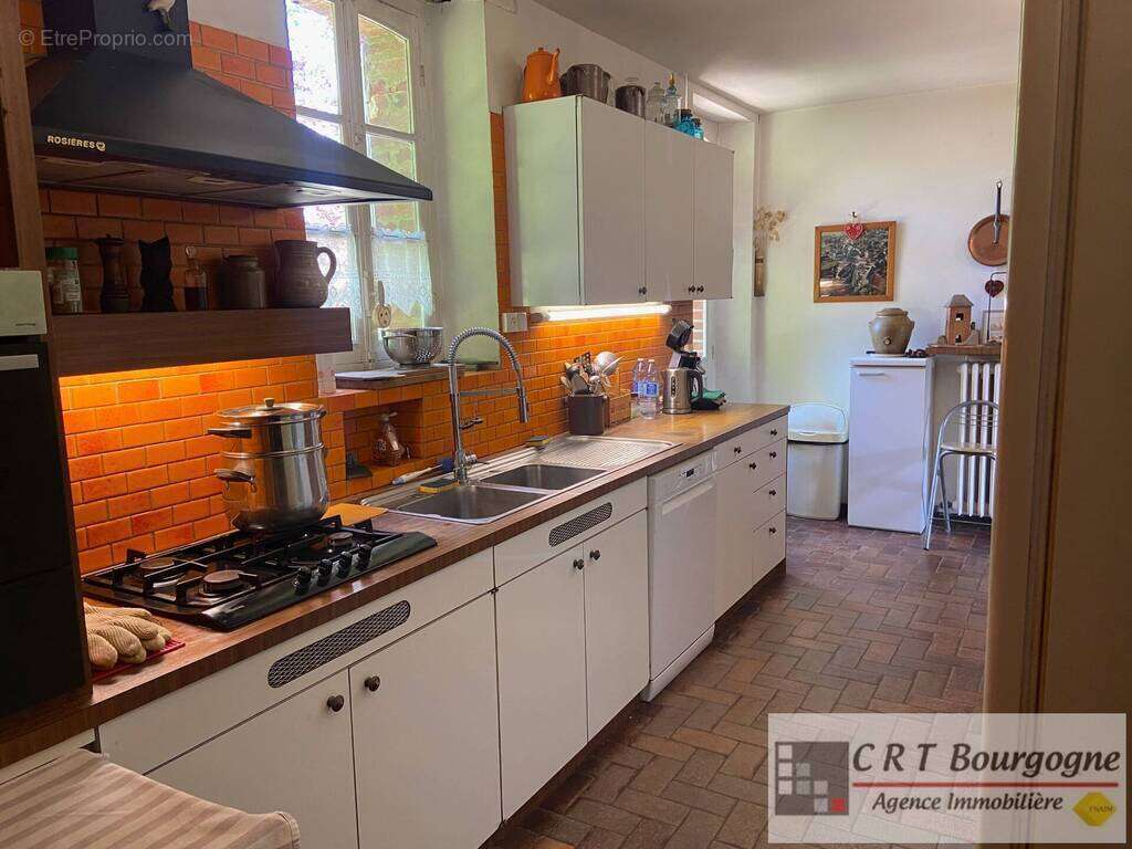 Maison à SAINT-MAURICE-LE-VIEIL