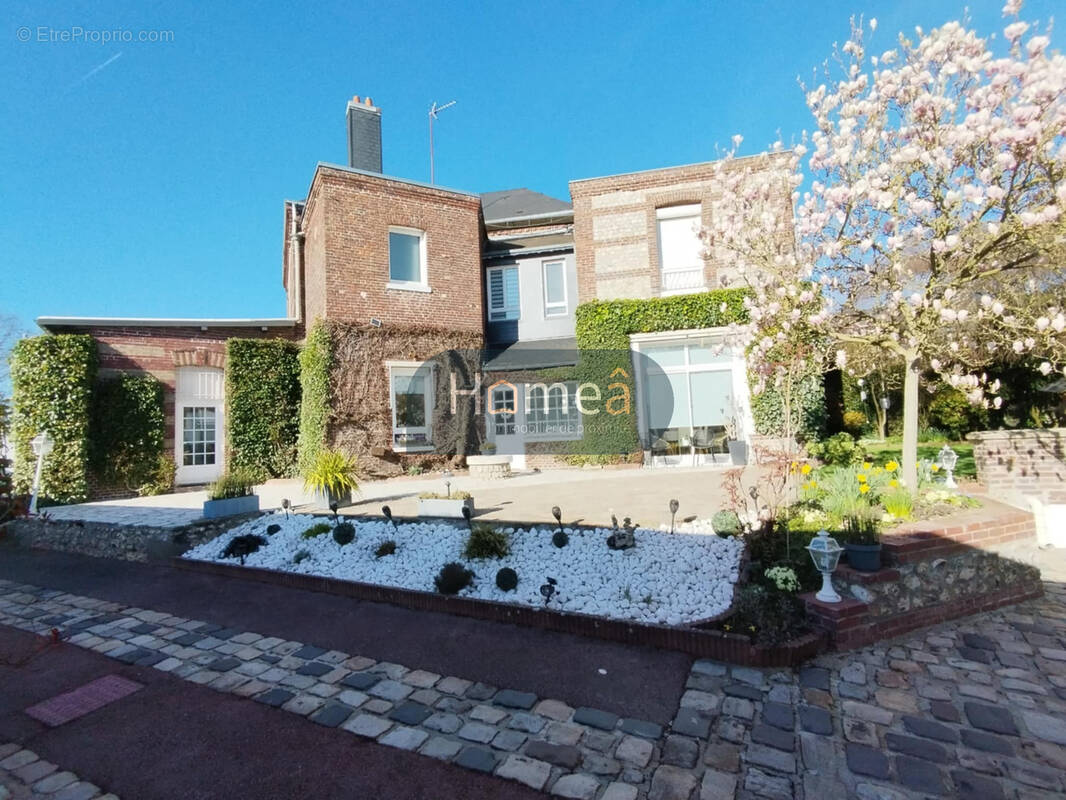 Maison à YVETOT
