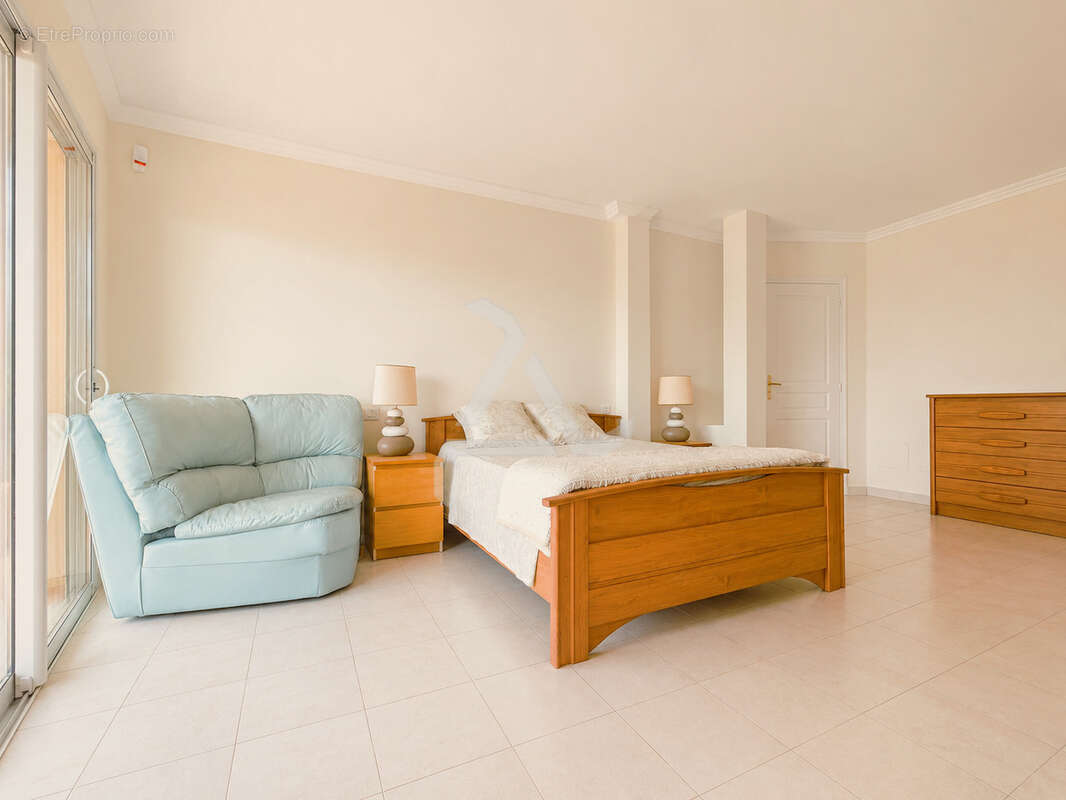 Dans le domaine très exclusif de « marina di fiori » à porto-vecchio villa d’exeption de 354m2 - photo 59