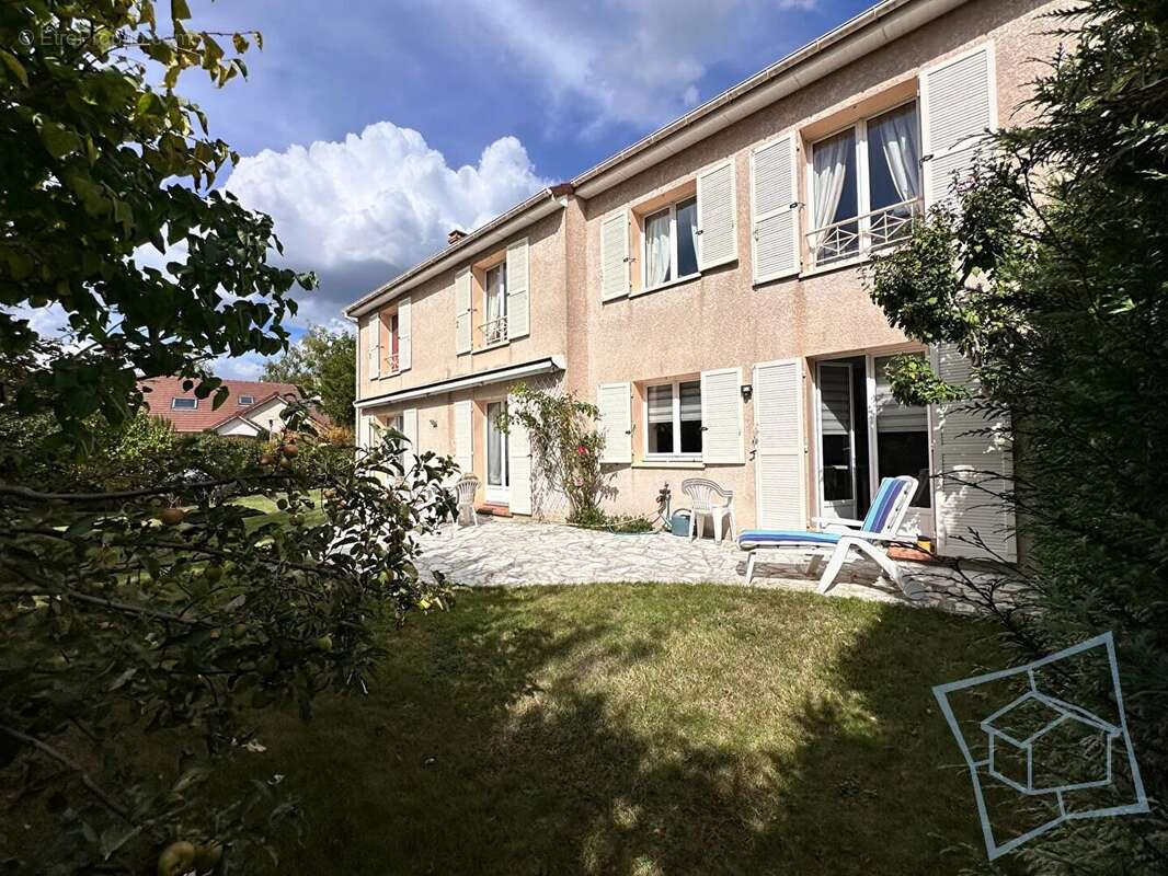 Maison Guyancourt  7 pièce(s) 164m2 - photo 14