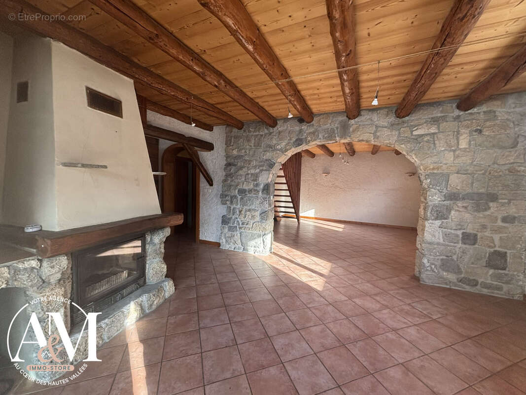 Maison à VAL-DES-PRES