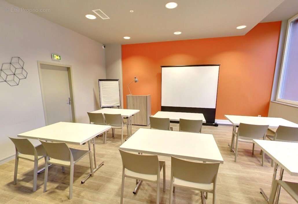 INVESTISSEMENT LOCATIF  Paris 13ème arrondissement  Résidence étudiante Le Palatino - 5,52% de rentabilité - photo 11
