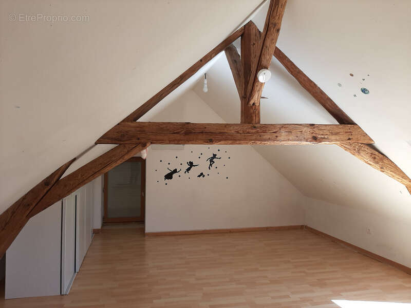 Maison à GUEUGNON